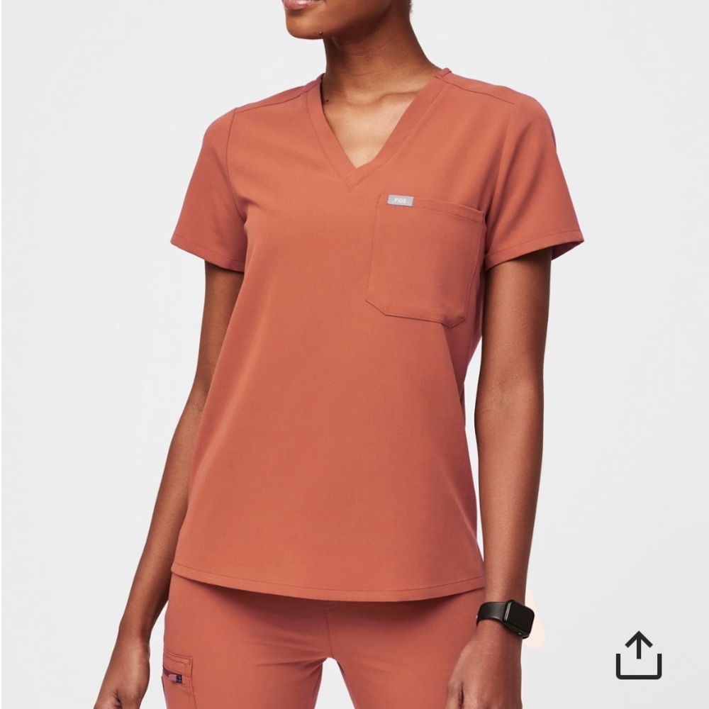 Figs terracotta scrub top size XS